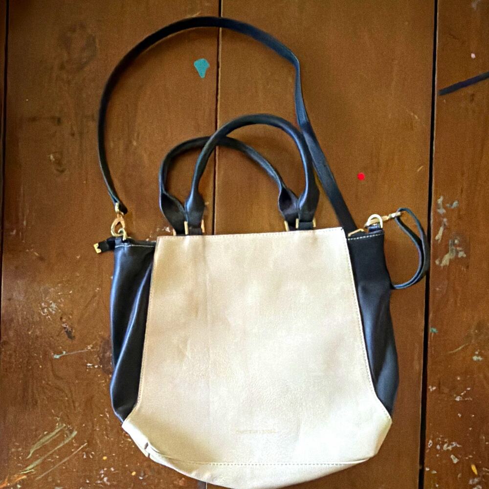 Danielle Nicole Women’s Black Beige Satchel Top Handle Zip Strap Gold Pockets